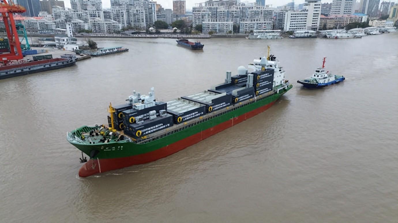 集装箱船式辅助巡洋舰开始海试，舰载武装已恢复早期60单元垂发版